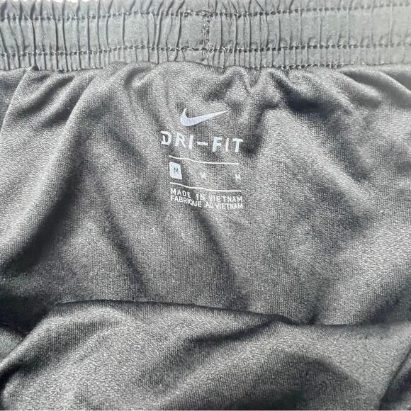 Nike Women’s Dri-FIT Tempo Sporty Athletic Shorts Sz M - Picture 6 of 10
